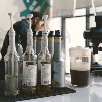 Maketh Coffee & Eatery