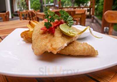 Utara Bar & Restaurant