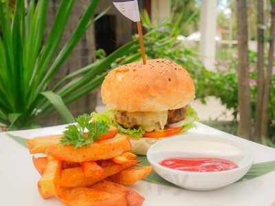 Utara Bar & Restaurant