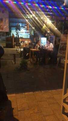 Warung Men Tompel