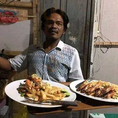 Regis Lounge And Bar