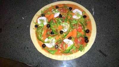 Regis Lounge And Bar