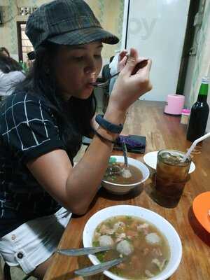 Warung Nyoman Nasi Soto & Bakso Sapi