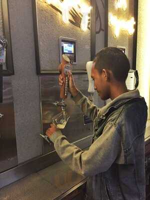 Will's Restaurant & Bar