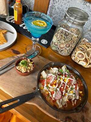 Los Jefes Tequila Bar & Kitchen