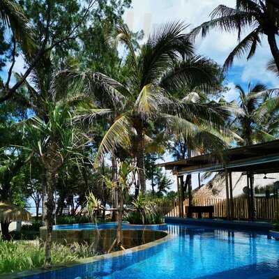 Skinny Dip Beach Club