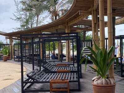 Skinny Dip Beach Club