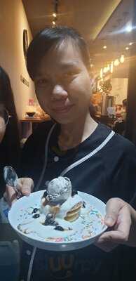 Dialogue Cafe Drinks & Eatery