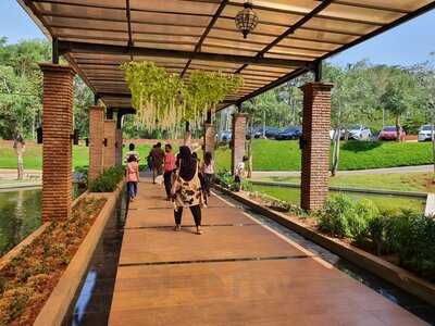 Gama Candi Resto - Bsb City