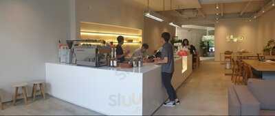 Sawo Coffee & Roastery