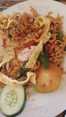 Ceria Bar, Restaurant & Warung