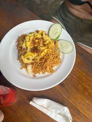 Ceria Bar, Restaurant & Warung