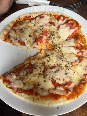 Ceria Bar, Restaurant & Warung