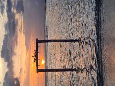 Pinkcoco Gili Air Sunset Bar & Resto