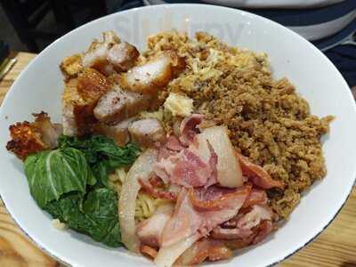 Ncek Legenda Noodle Bar