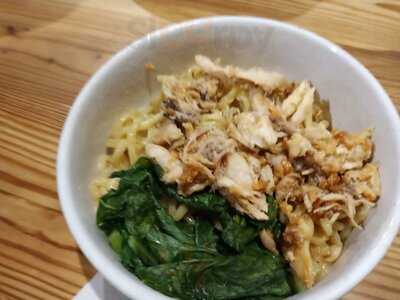 Ncek Legenda Noodle Bar