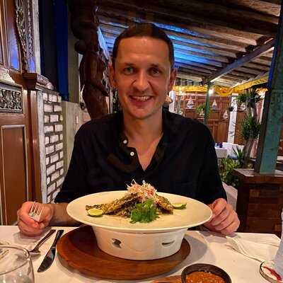 Captain's Table Bali