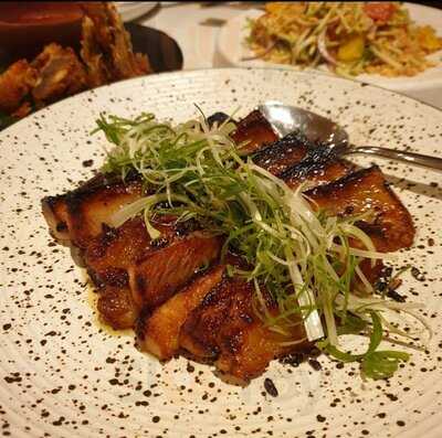 Akar Restaurant & Bar