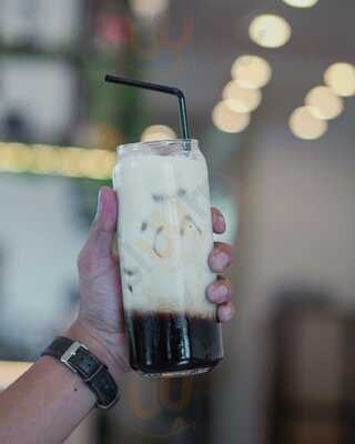 Acacia Coffee & Dining