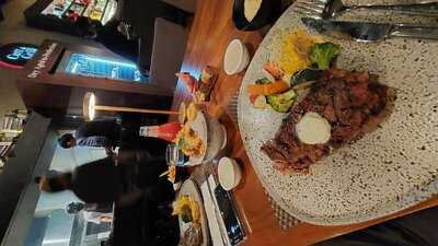 Cutt & Grill - Senopati