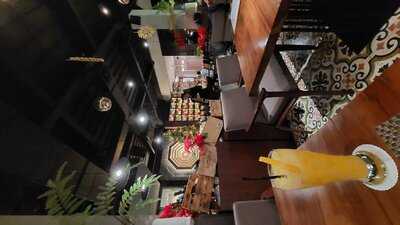 Cutt & Grill - Senopati