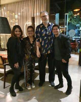 Cutt & Grill - Senopati