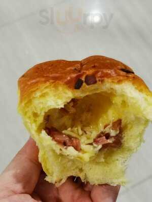 Hikaru Bakehouse Bluder Dan Oleh-oleh Khas Jogja