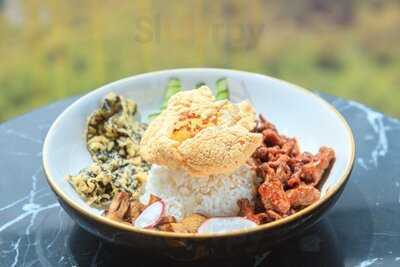 Mint Lounge & Kitchen