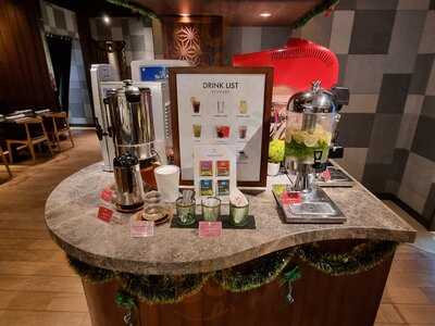 Momo Paradise - Kelapa Gading