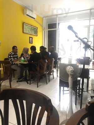 Mr Mangut - Taiman Resto