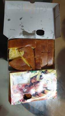 Martabak Manis &  Telor Santiago
