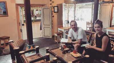 De Ngokow Coffee Roastery & Tea Club