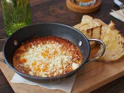 Savannah Cafe & Resto