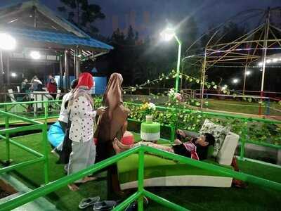 D' Warna Selfie & Cafe