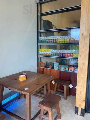 House Of Burger X Lana Coffee