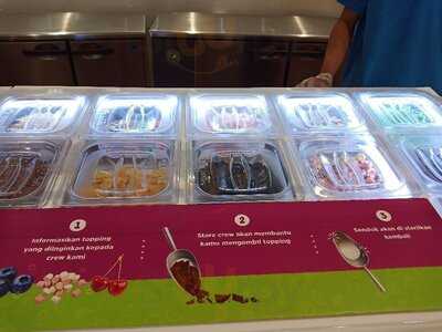Yogurtland Lippo