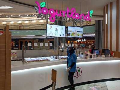 Yogurtland Lippo