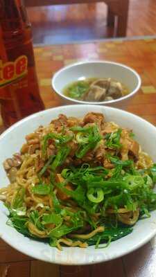 Mie Ayam Dan Bakso Wonogiri Pak Paino