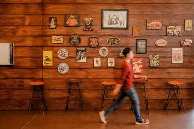 Kyoto Garage Cafe & Kitchen