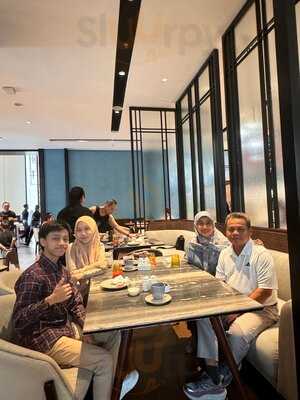 Sadrasa Kitchen And Bar