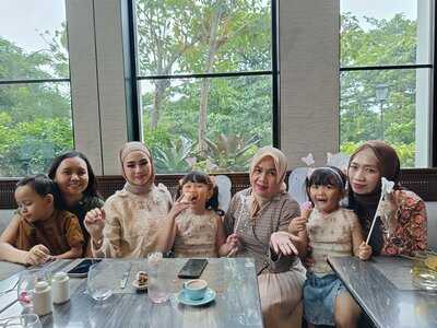 Sadrasa Kitchen And Bar