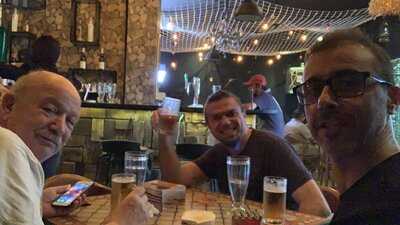 Miss Mendes Resto & Bar