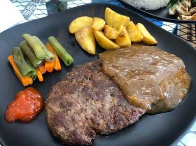 Steak Api Dipatiukur