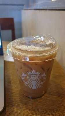 Starbucks Stasiun Manggarai