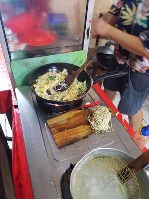 Chopstick & Noodle Chops88