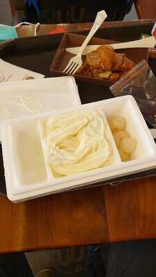 J.co Donuts & Coffee