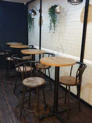 Foresthree Menteng Huis