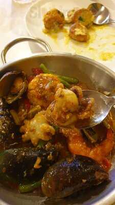 D'cost Blok M Square