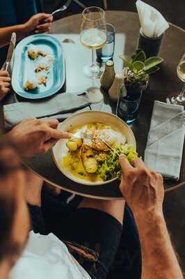 Per Se Modern Bistro