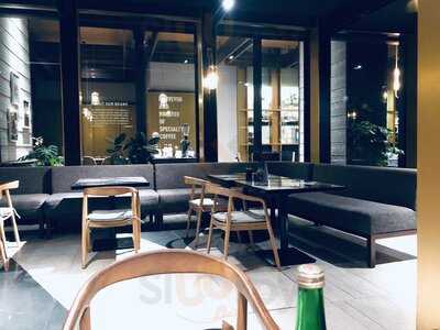 The Coffee Academics (ashta, District 8)